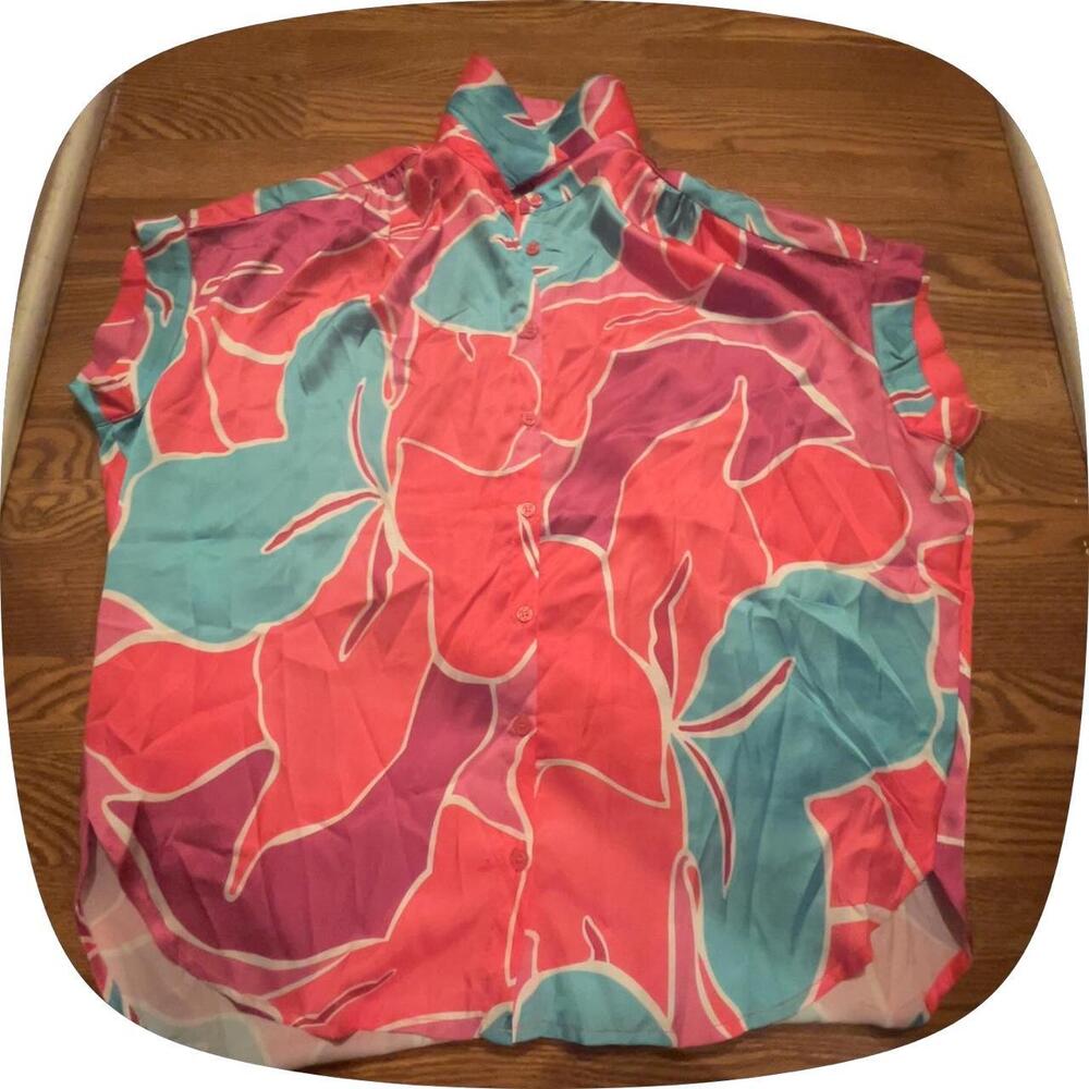 Jodifi pink and teal abstract leaf pattern blouse in size S #abstract #leafprint